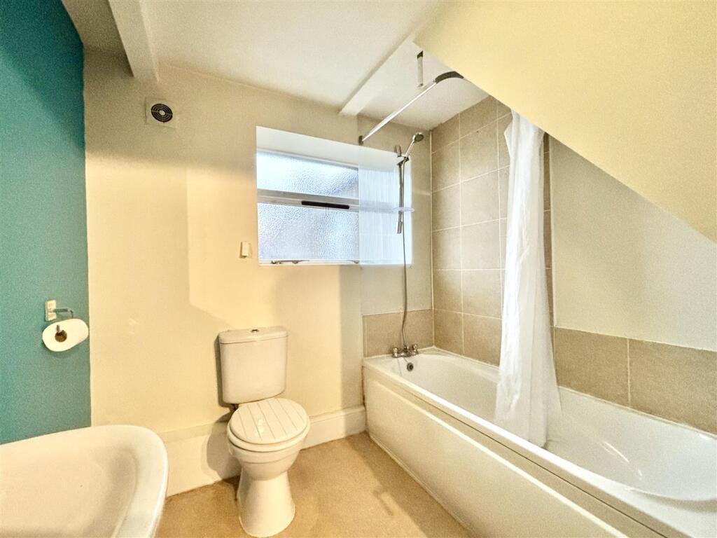 Additional image 14 of High Street, Queensbury, Bradford