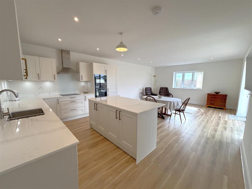 House in Dorchester, Chickerell - View 2