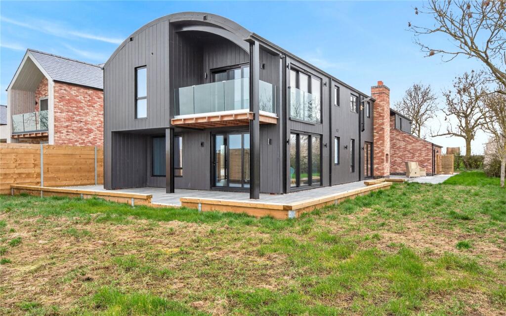 Main image of property: Berry Thorpe Farm, Waltham Road, Thorpe Arnold, Melton Mowbray, LE14