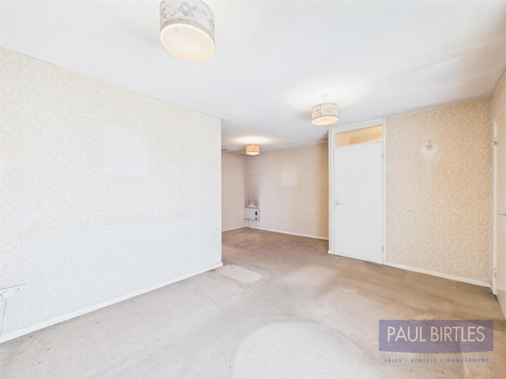 Apartment in Trafford, Greater Manchester - View 4