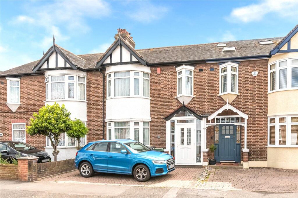Main image of property: Richmond Crescent, Highams Park, London, E4
