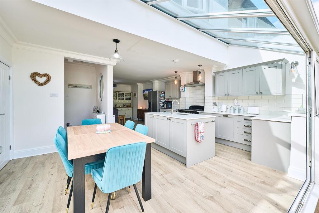 House in Stoke-on-Trent, Baddeley Green - View 5