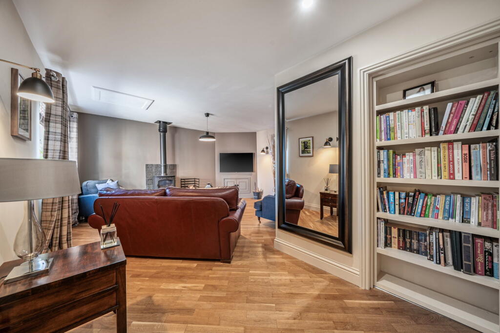 House in Whissendine, Rutland - More