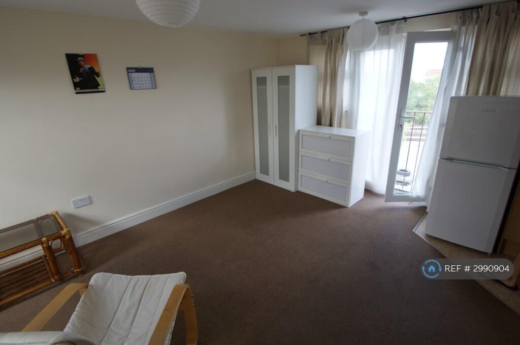 Apartment in London, Park Royal - View 4
