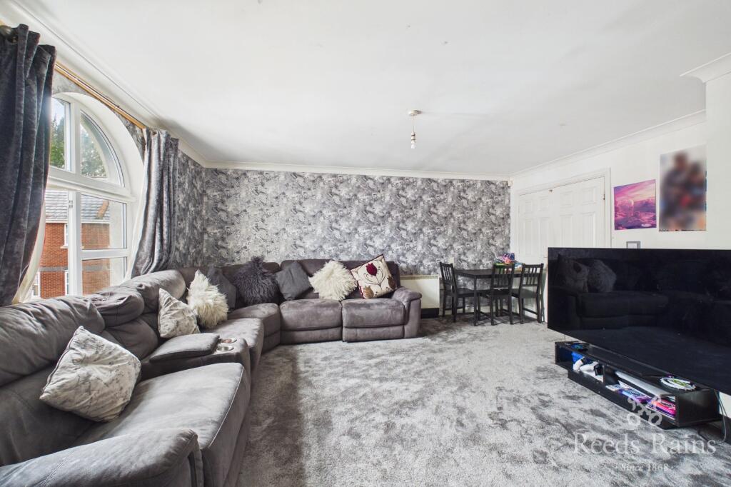 Apartment in Stockport - View 2