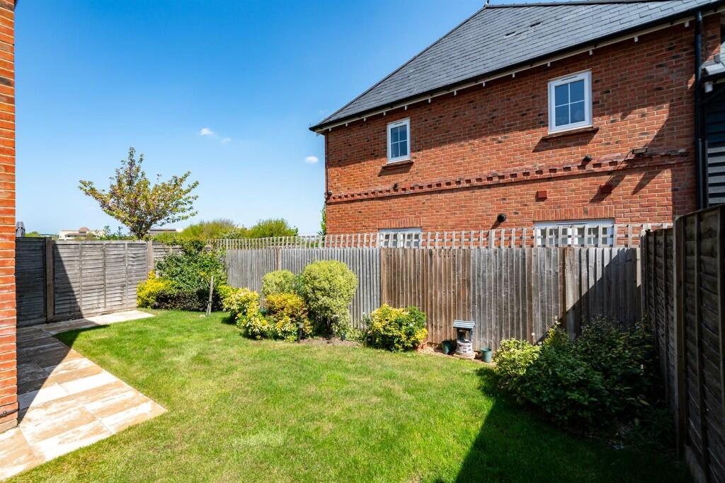 House in Dacorum, Hertfordshire - View 4