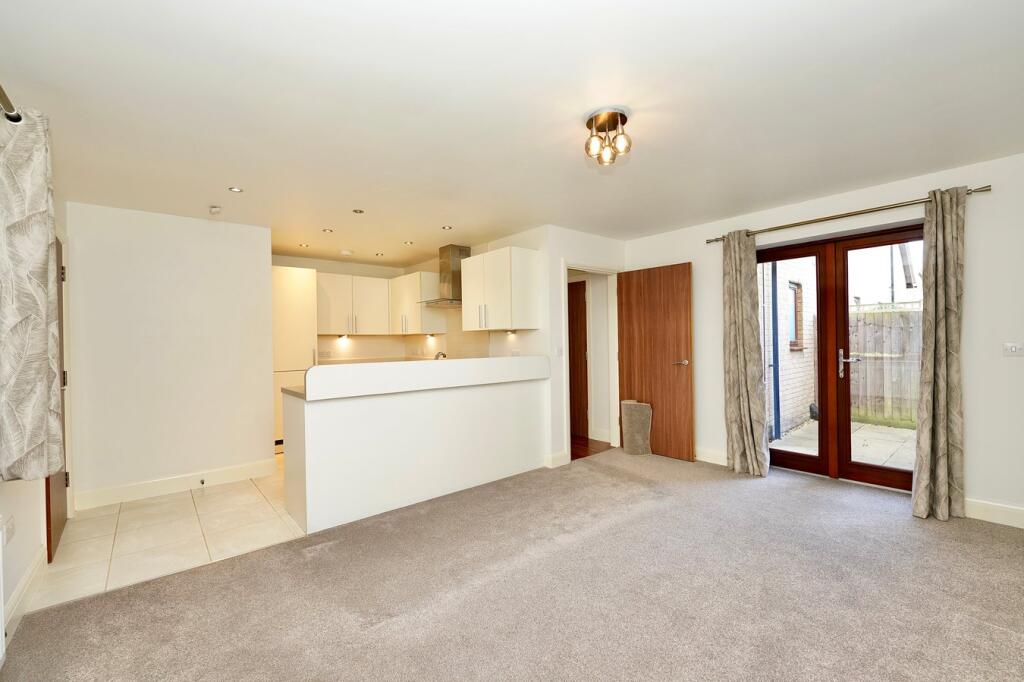 Garner Close, Brampton, Huntingdon, PE28 photo 3