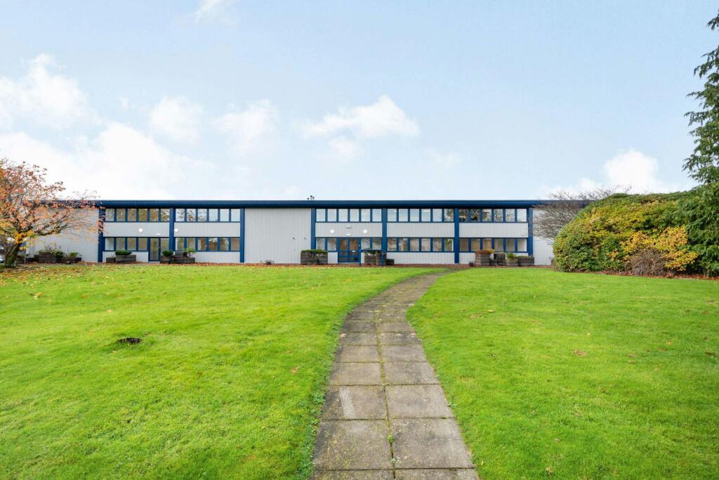 8484582exterior06800.jpg