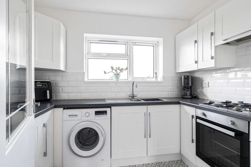 Blackmore Court, Exmouth, EX8 4SG photo 3
