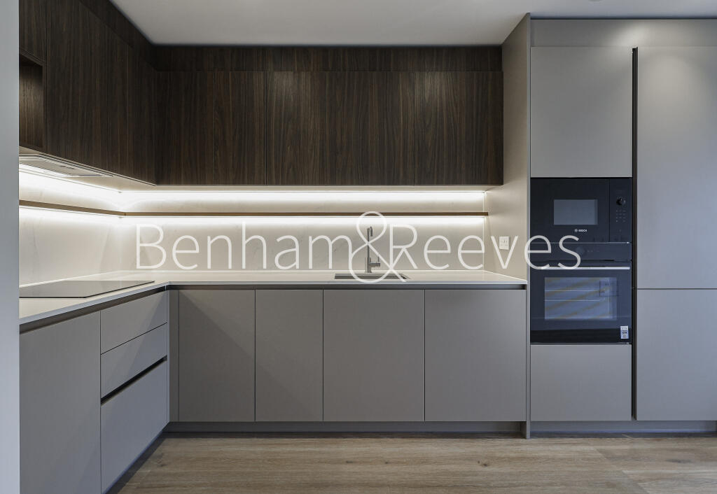 Main image of property: Bow Common Lane, London, E3