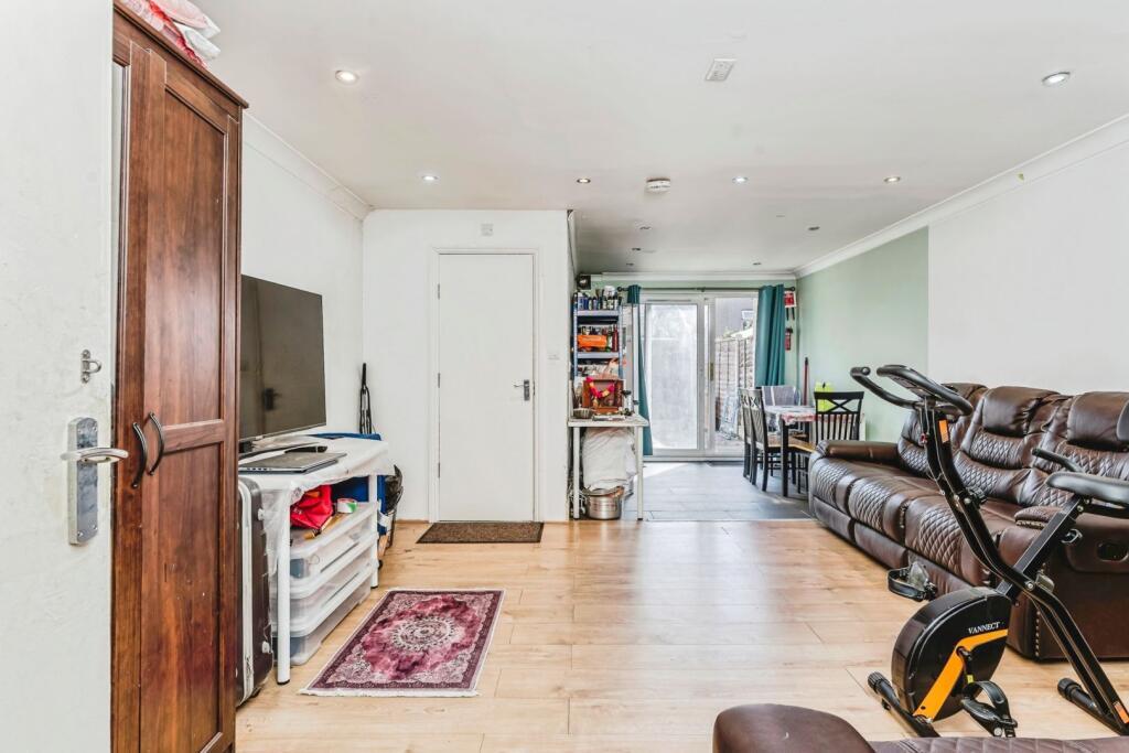 House in London - More