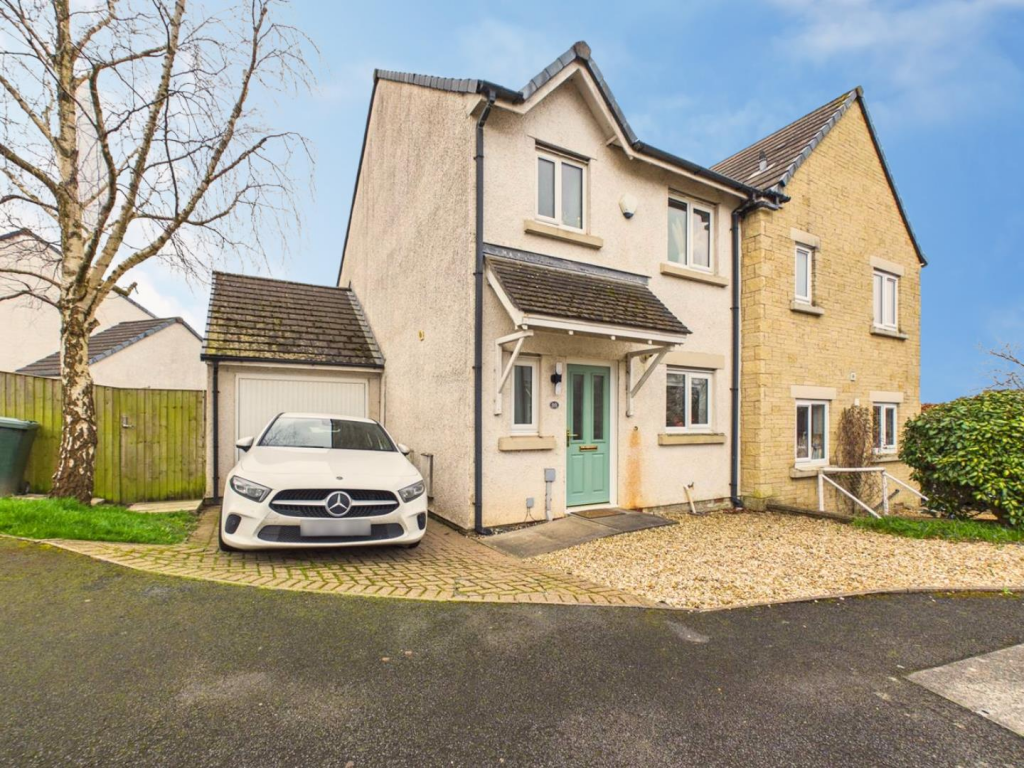 Main image of property: Esthwaite Gardens, Lancaster