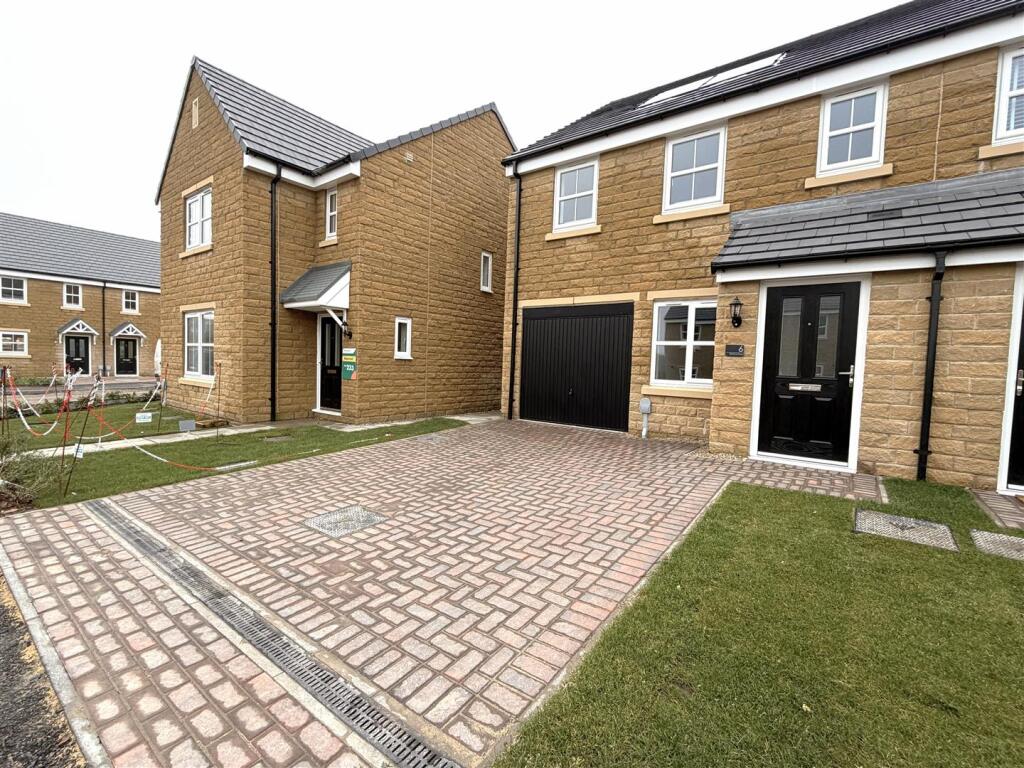 Main image of property: Fieldway Road, Netherton, HD4 7FG