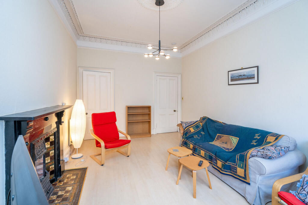 31 Flat 4 Bruntsfield Avenue, Edinburgh, EH10 - More