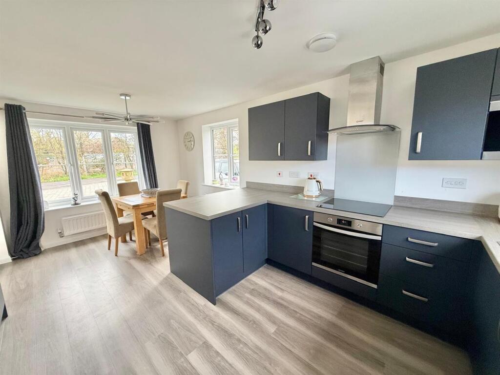 House in Stockport, Sutton - View 4
