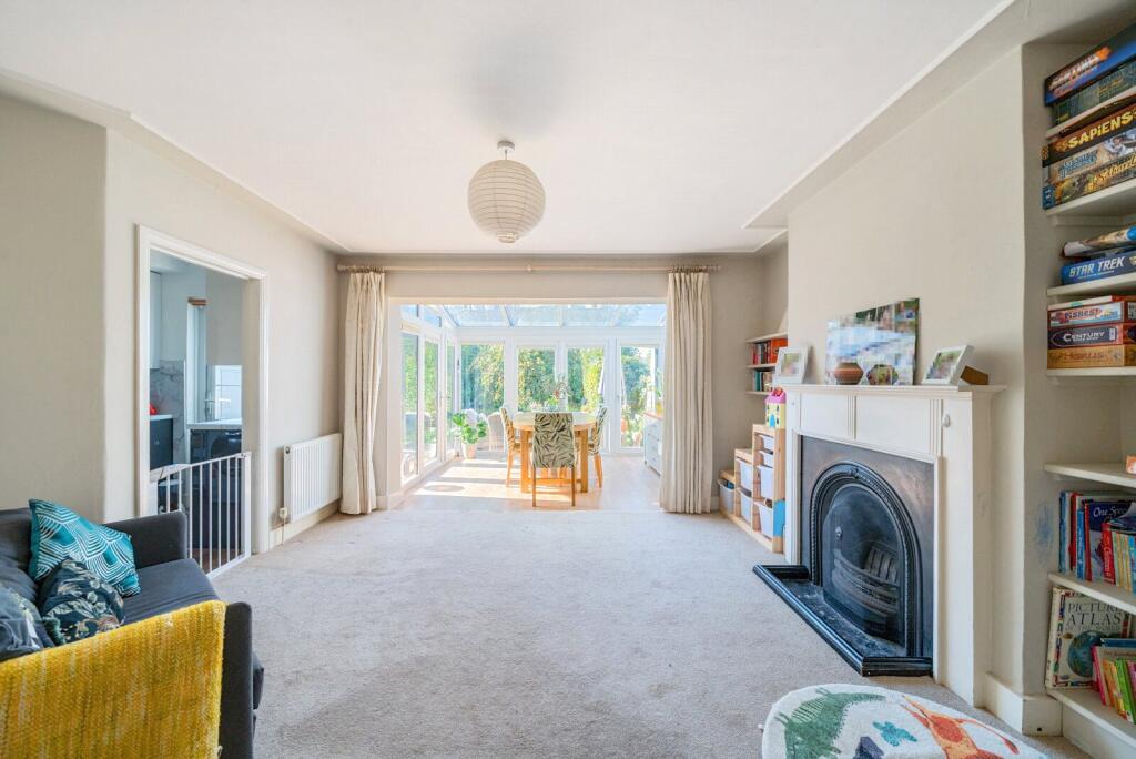 House in Kingston upon Thames - View 3