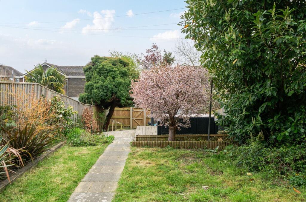 House in Southampton - View 3