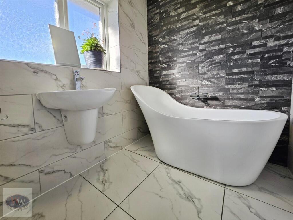 Additional image 14 of Oakleigh View, Baildon, BD17 5TP