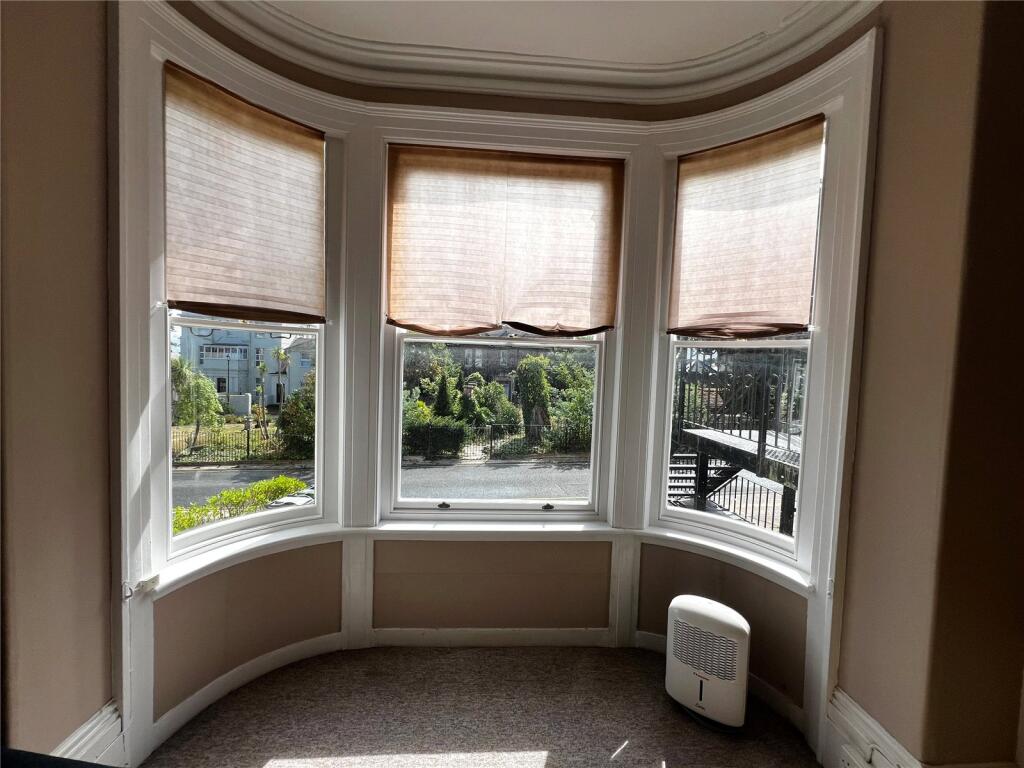 Apartment in Ryde, Oakfield - View 5