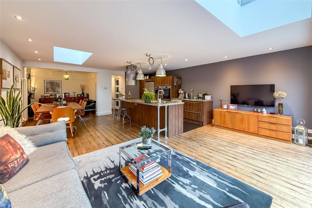 Main image of property: Gurney Court Road, St. Albans, Hertfordshire, AL1