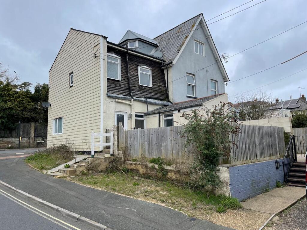 Main image of property: 101 New Road, Brading, Sandown, Isle Of Wight, PO36 0AD