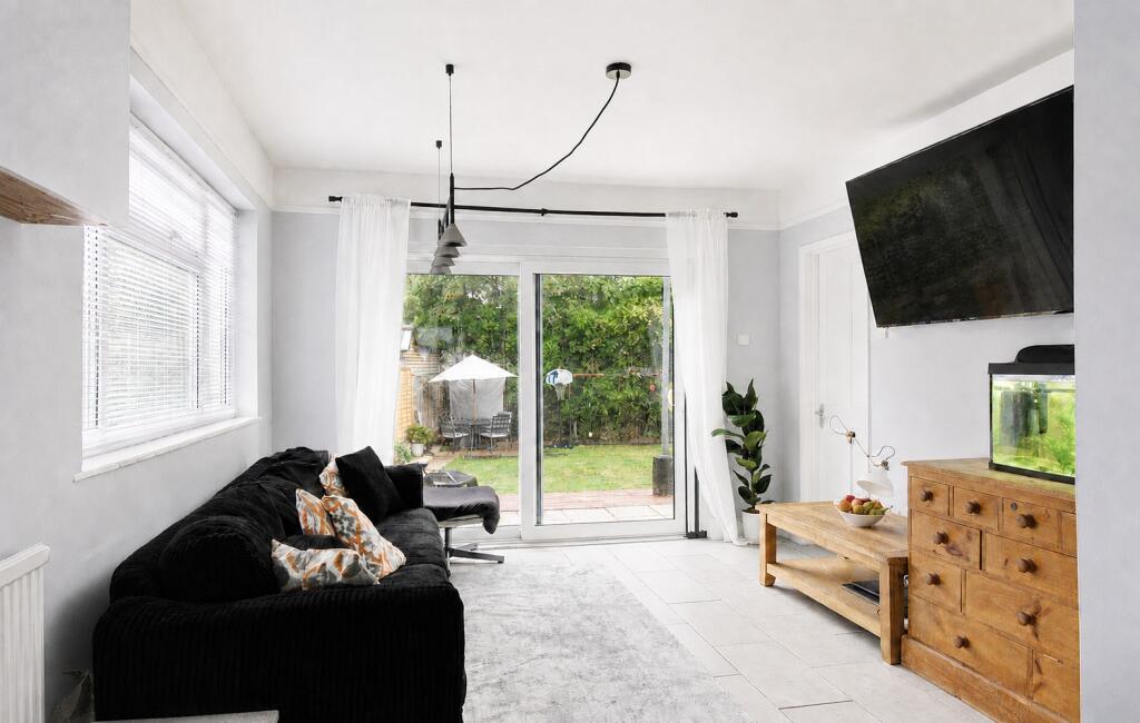 House in Reigate and Banstead, Margery - View 4