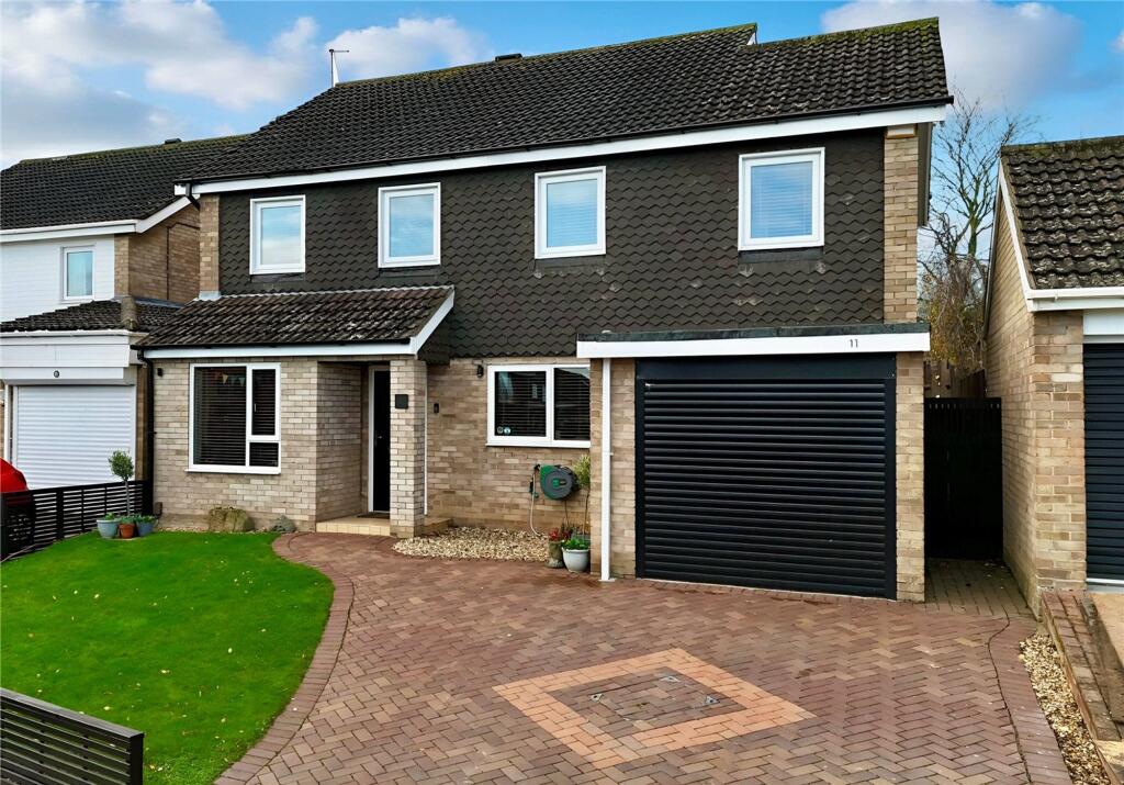 4-bed detached on Little Grebe, Guisborough, TS14, £372,500