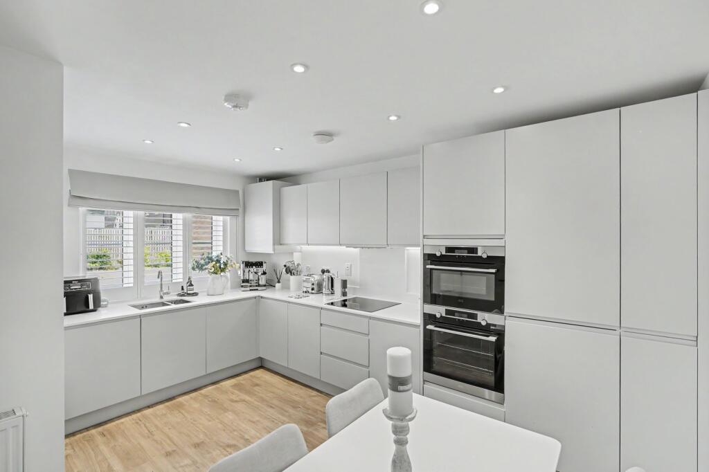 House in East Cambridgeshire, Fordham - View 3