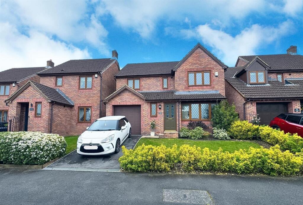 Main image of property: The Cornfields, Wick St Lawerence