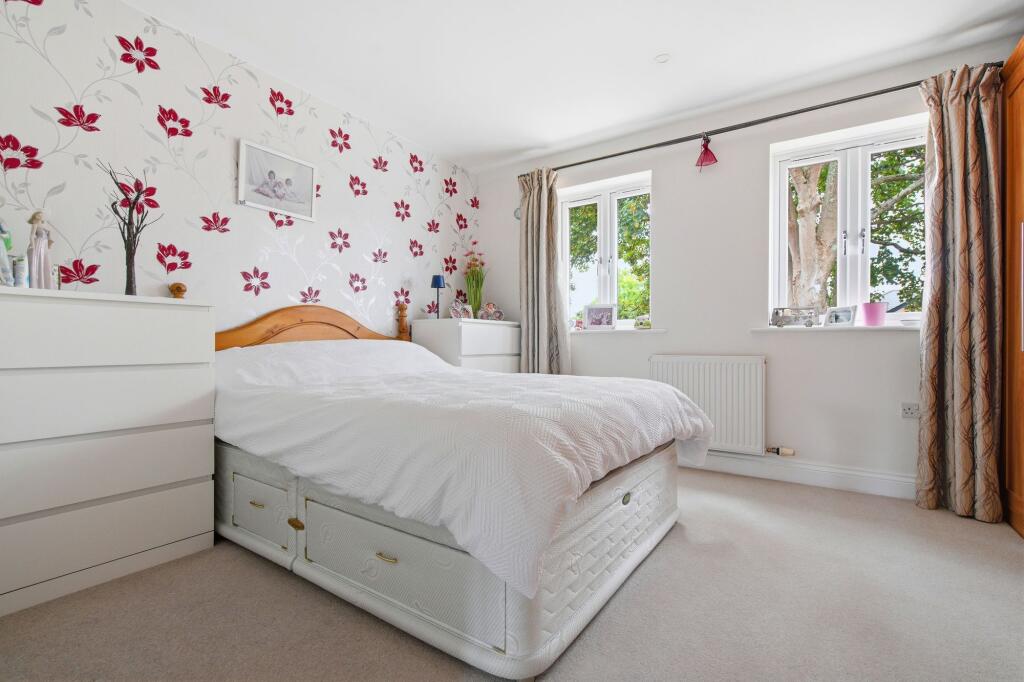 House in Slough - View 5
