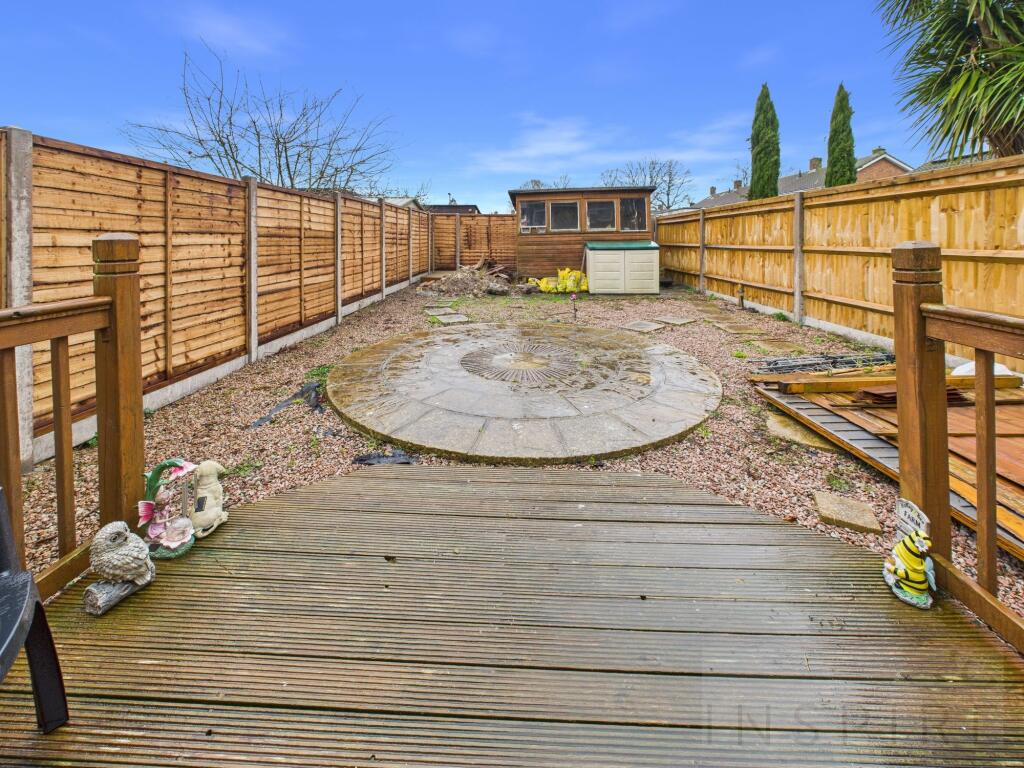 Nash Road, Crawley, RH10 - View 5