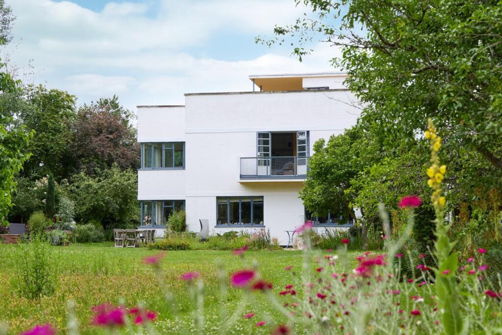 House in Cambridge - View 2