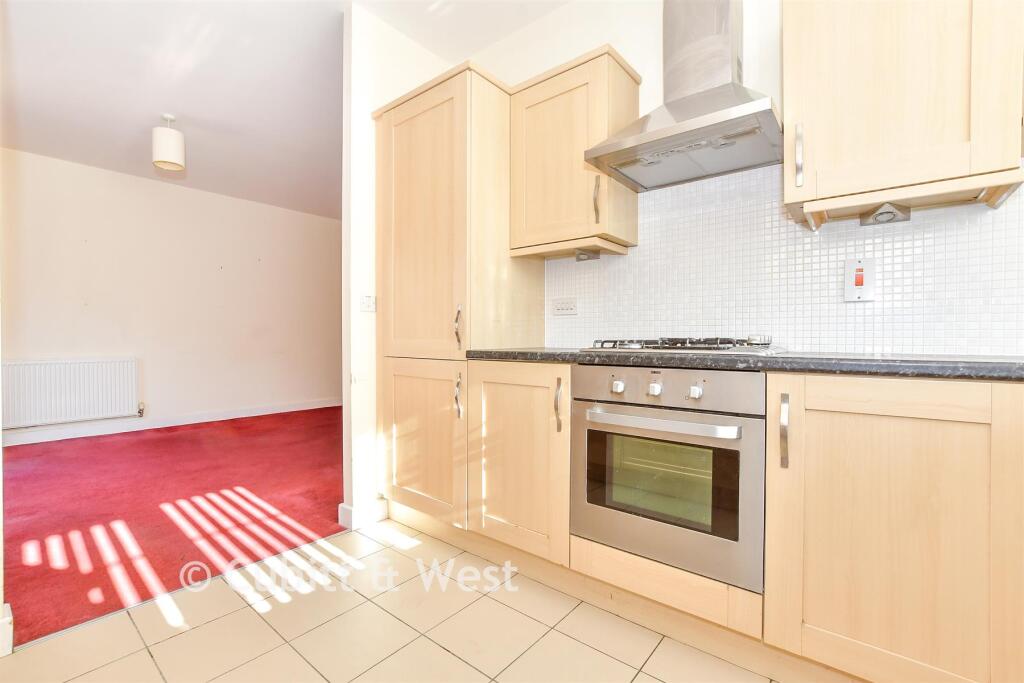 Apartment in Portsmouth - More