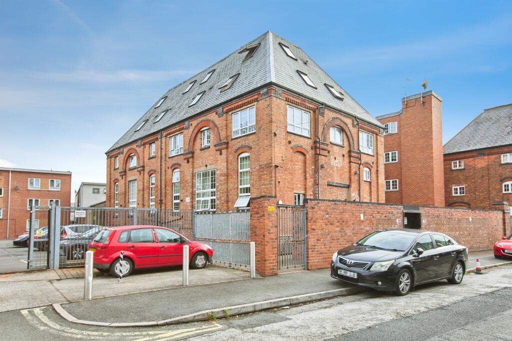 Apartment in Derby, Allestree
