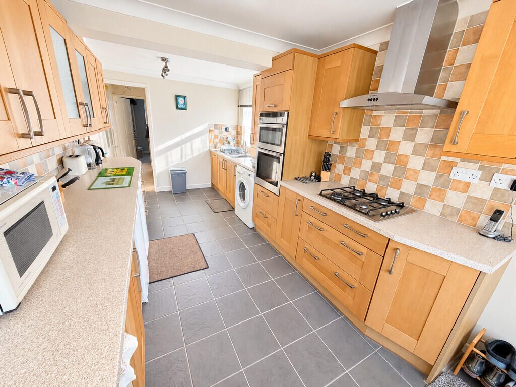 House in Shoreham-By-Sea, Kingston Buci - More