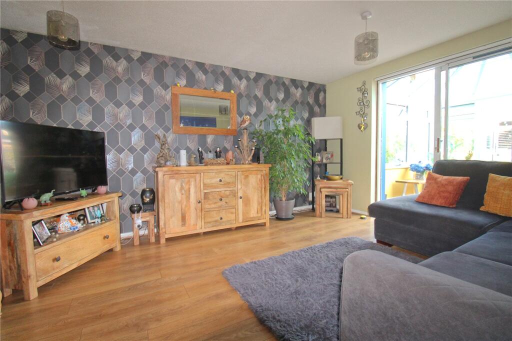 Honeysuckle Close, Trowbridge - View 5