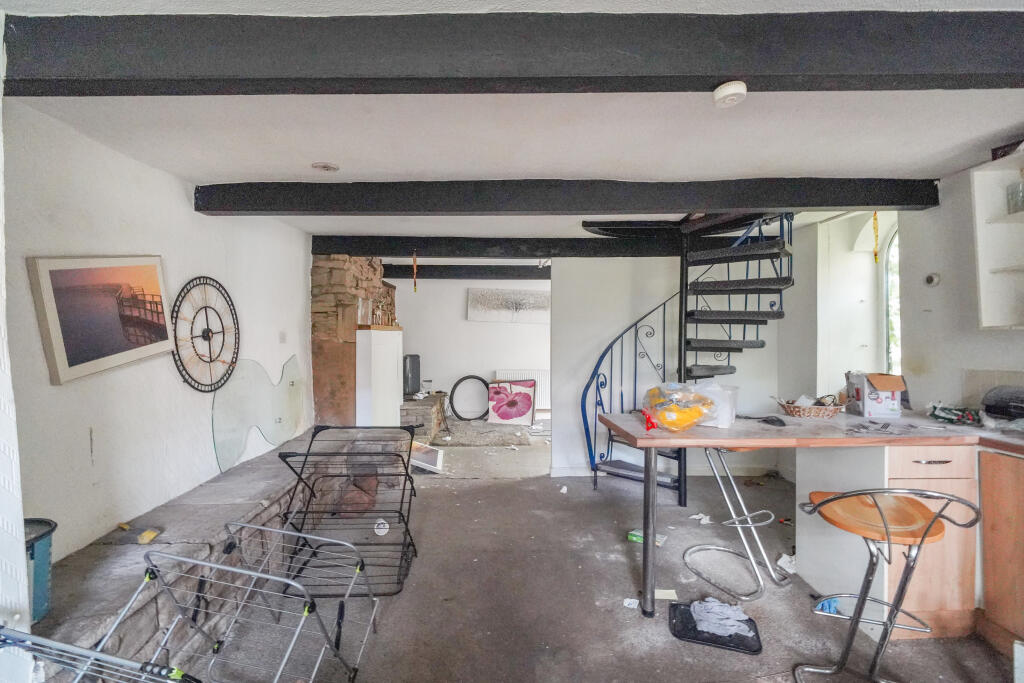 House in Bolton - View 5