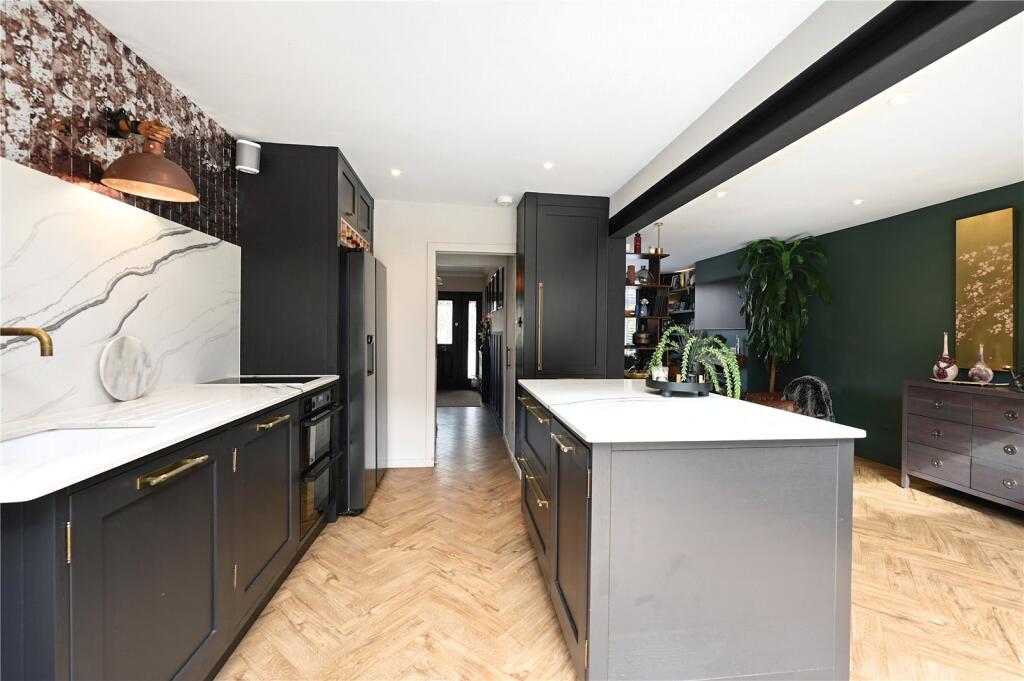 House in Guildford, Ash - View 5