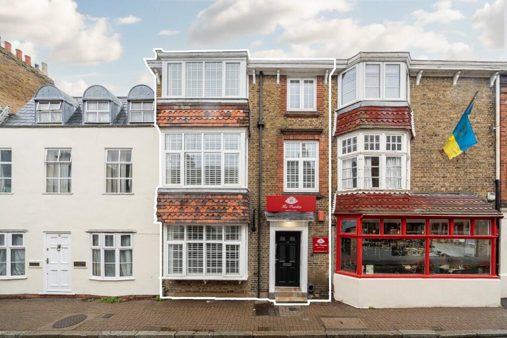 Main image of property: Thames Street, Sunbury-On-Thames, Surrey, TW16