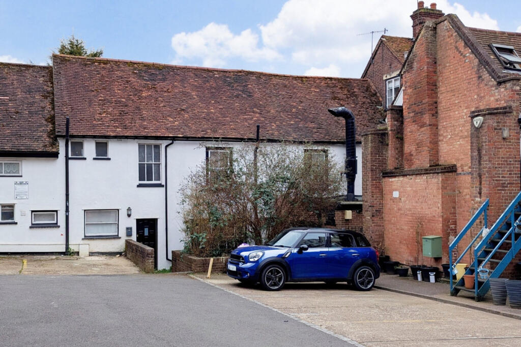 Main image of property: High Street, Old Town, HP1