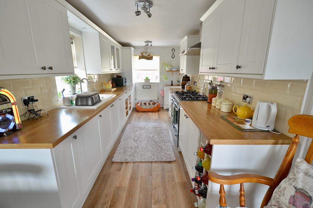 Grange Road, Bretforton, WR11 7HR photo 3