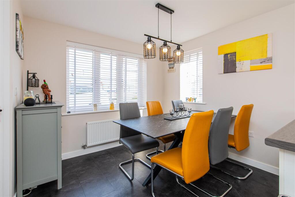 House in Weldon, Weldon Park, Priors Hall Park - View 5