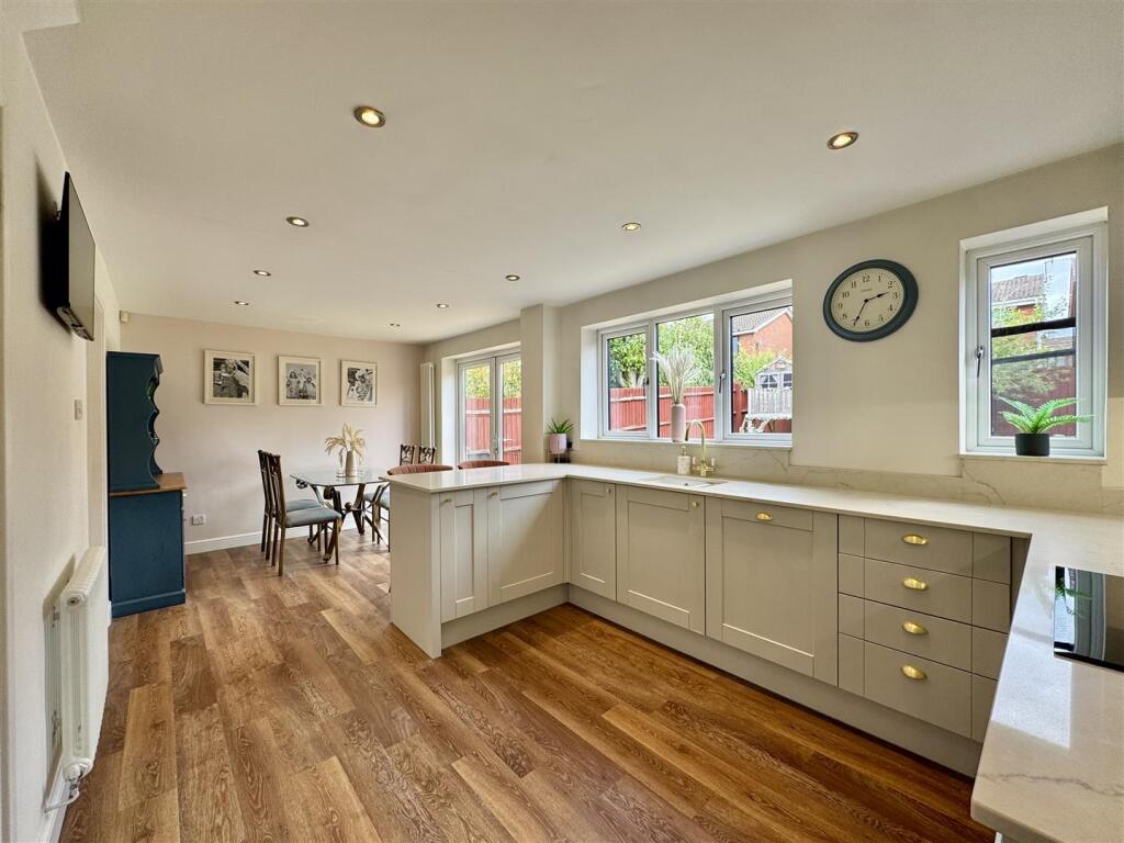 Turners Lane, Brierley Hill photo 2