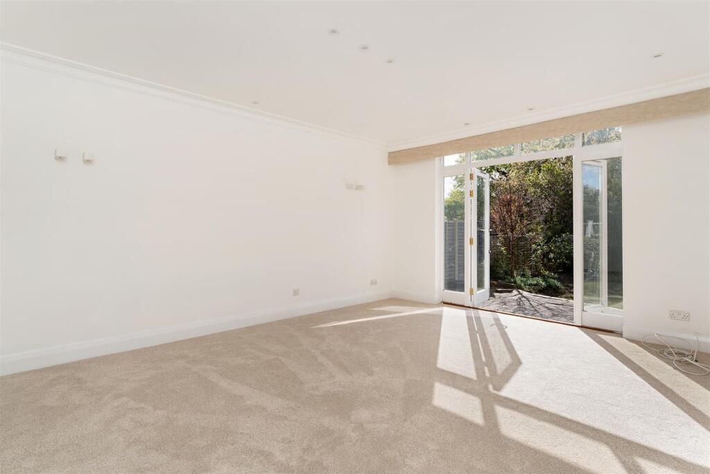 House in London - More