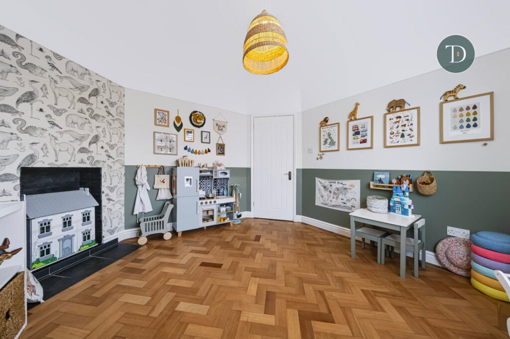 House in Chester, Ellesmere Port - View 4