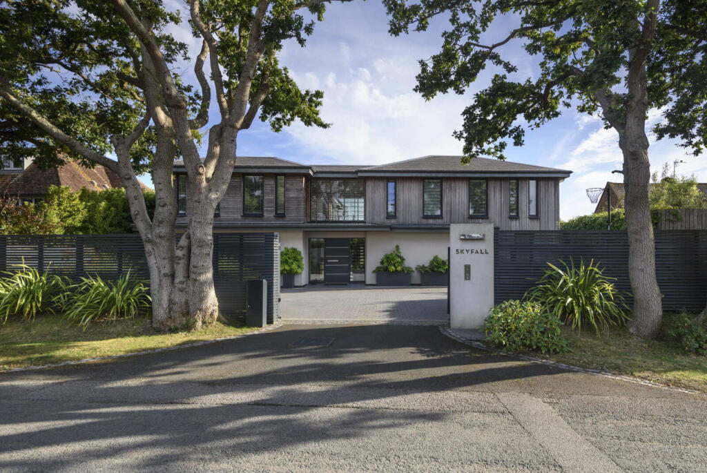 Main image of property: Smugglers Lane, Bosham, Chichester, West Sussex, PO18