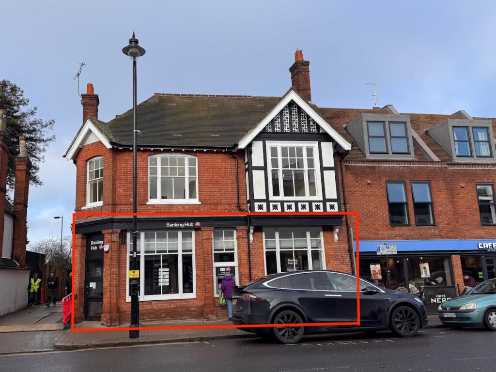 Main image of property: 89 High Street, Billericay, CM12 9AT