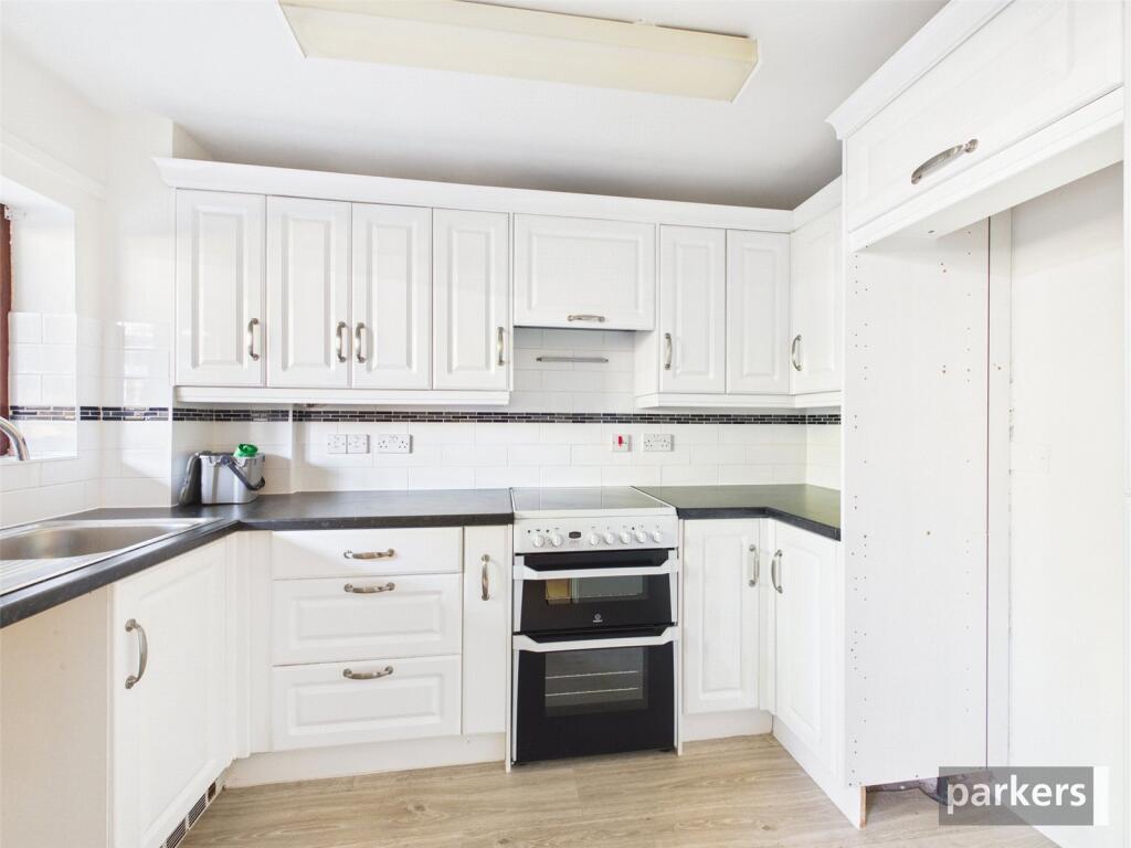 Apartment in Reading - View 5