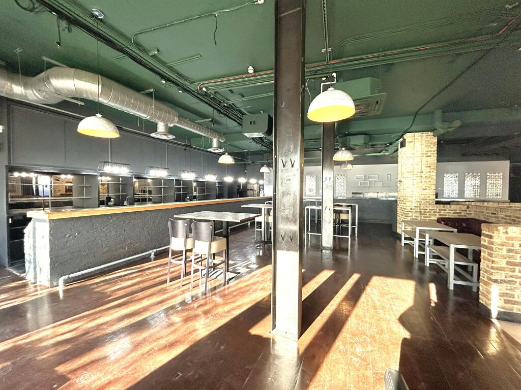 Interior 5.jpg