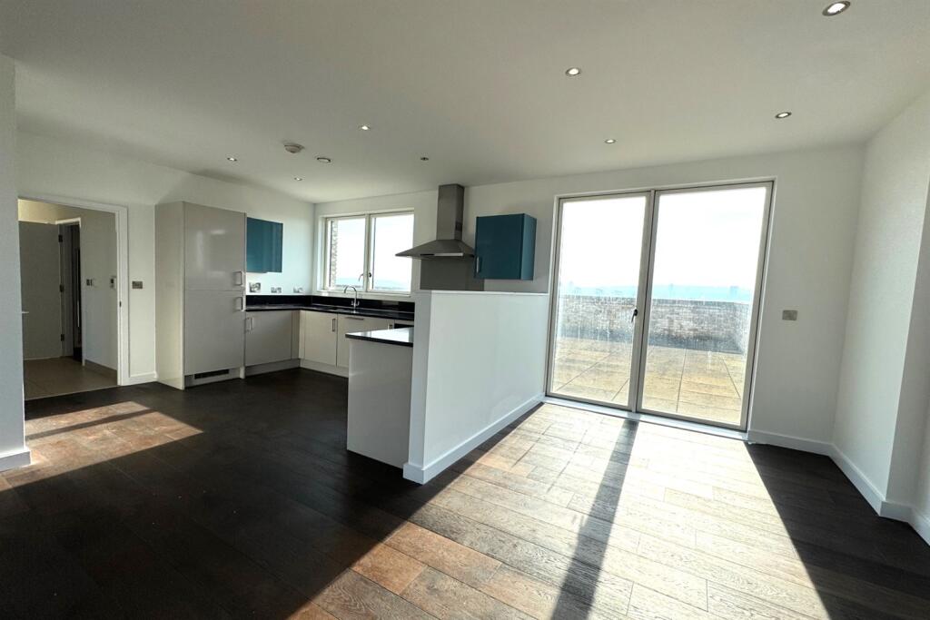 House in London - View 5